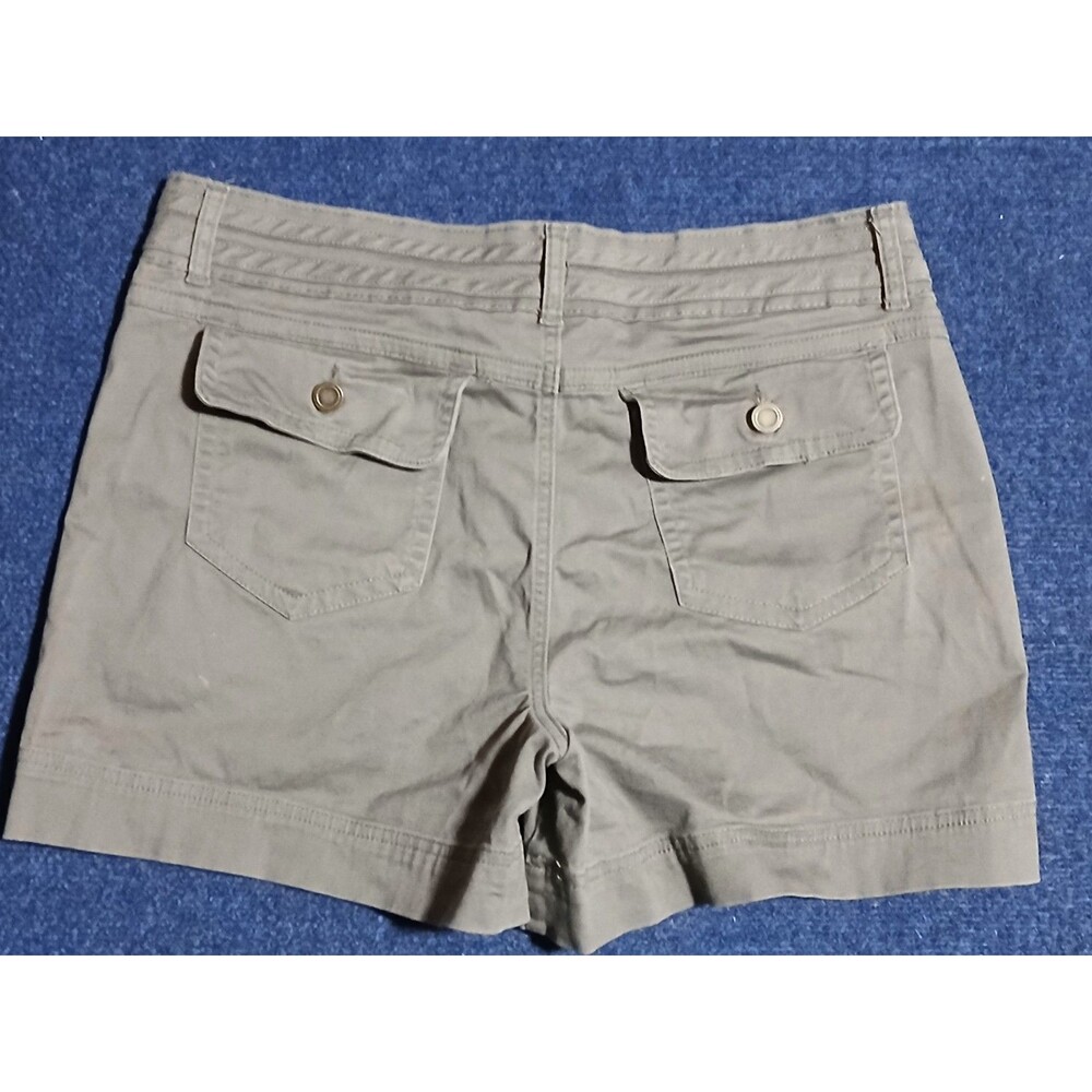One 5 One Women's  Grey Shorts, Front & Back pockets 12 - Picture 3 of 9